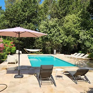 https://magnifique-villa-rnove-en-2021-avec-piscine-prive-sur.fr-provencehotel.com